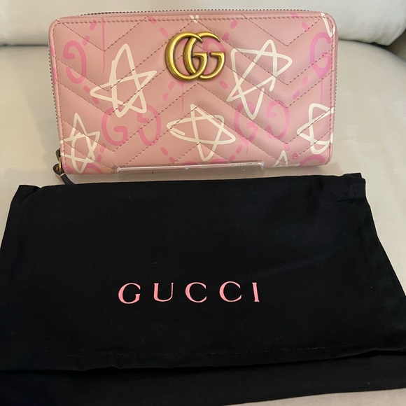 Gucci Marmont Wallet - Picture 2 of 8